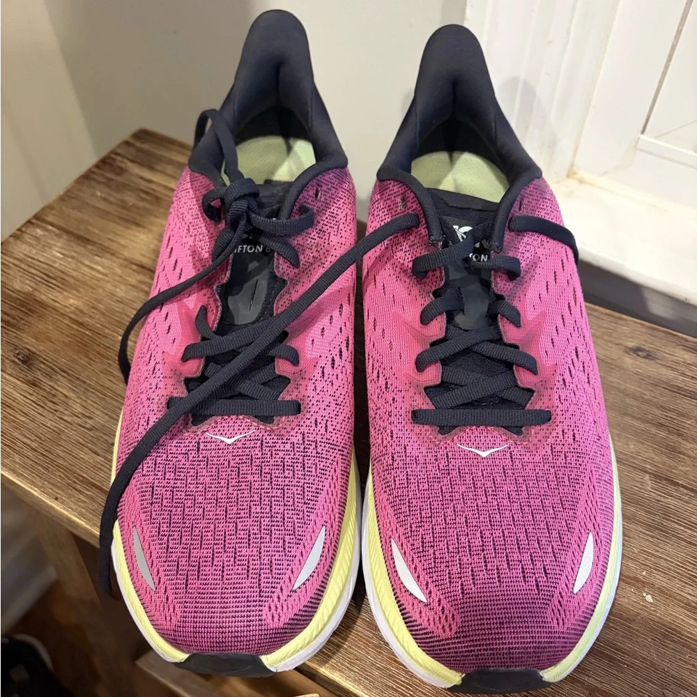 LIKE NEW Hoka Clifton 8.5 b Color Blue Graphite/ Ibis Rose - Picture 2 of 11